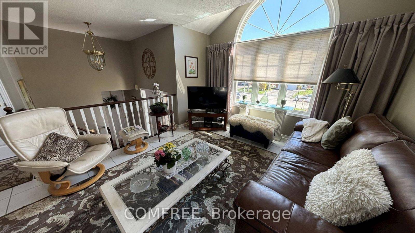 Cobourg, ON K9A5W3,284 ROCKINGHAM COURT