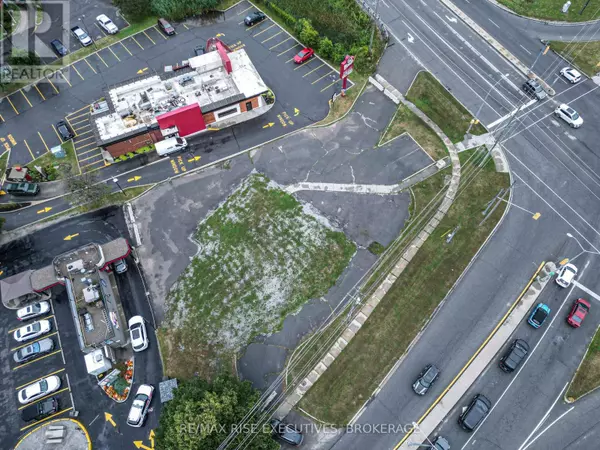Kingston (east Of Sir John A. Blvd), ON K7K6C2,45 DALTON AVENUE