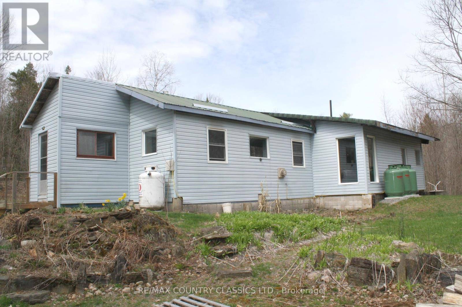 Wollaston, ON K0L1P0,2147 OLD HASTINGS ROAD