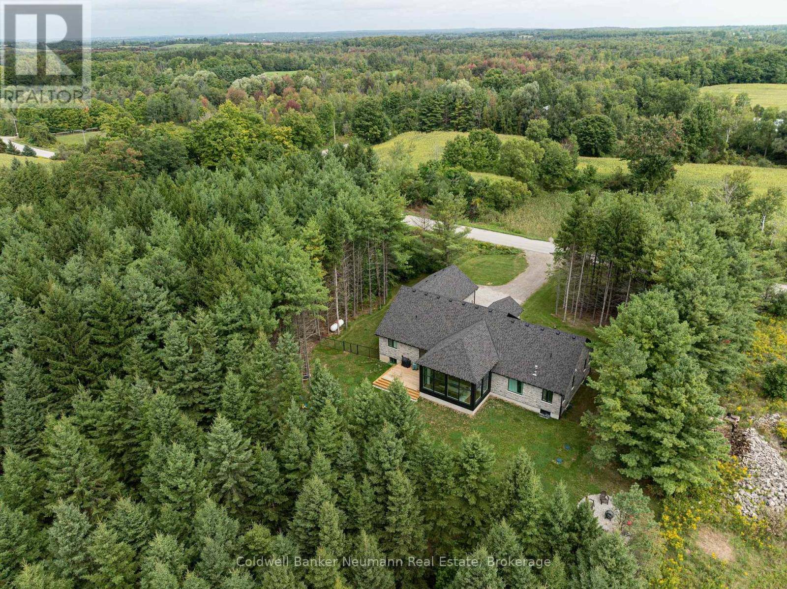 Puslinch, ON L0P1J0,4640 NASSAGAWEYA-PUSLINCH TOWNLINE ROAD
