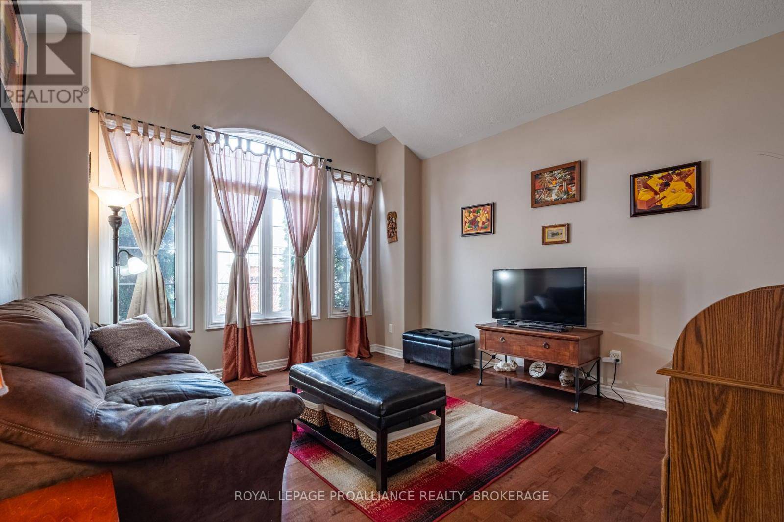 Kingston (kingston East (incl Barret Crt)), ON K7K0A2,226 ROSE ABBEY DRIVE
