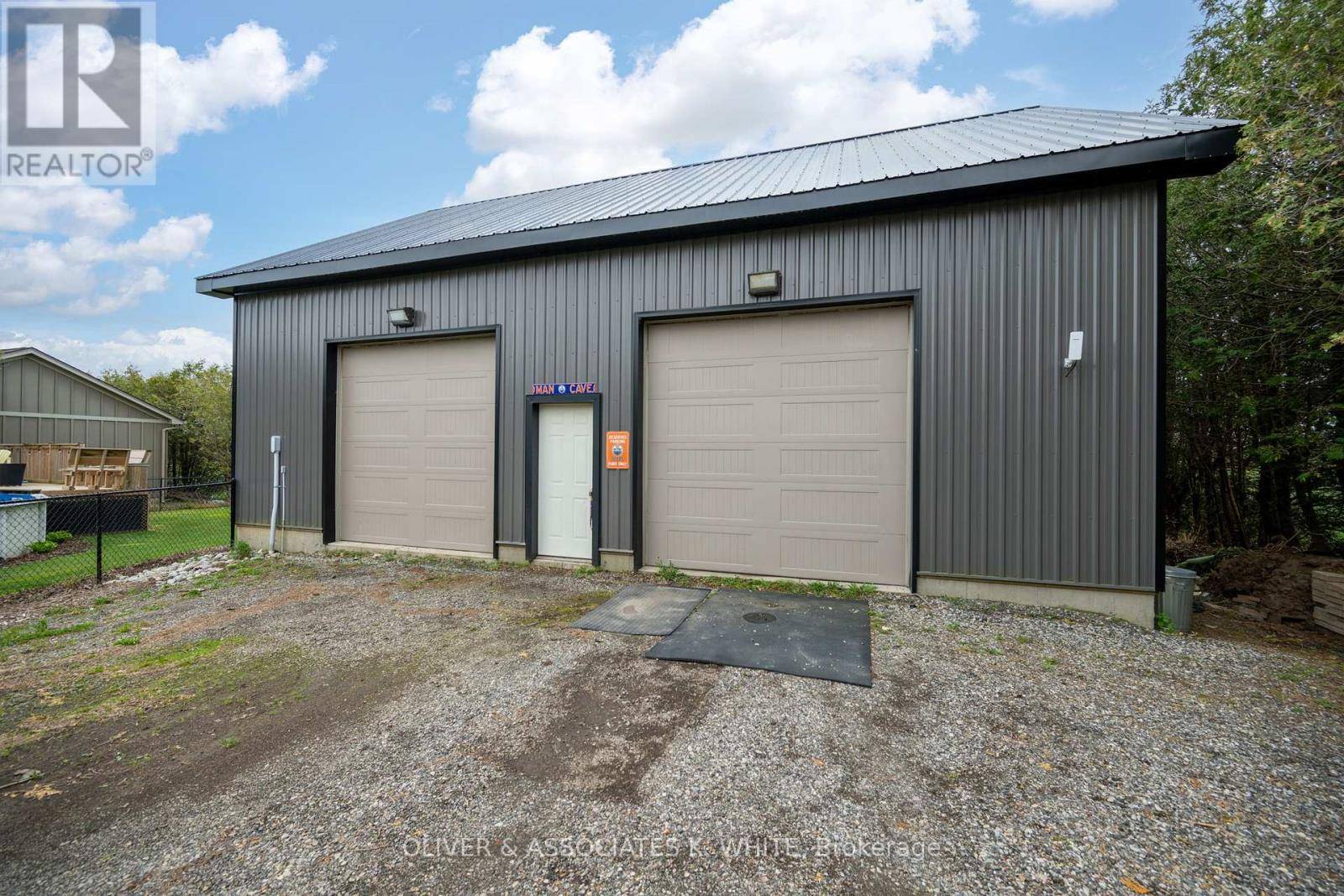 Malahide (springfield), ON N0L2J0,50899 RON MCNEIL LINE