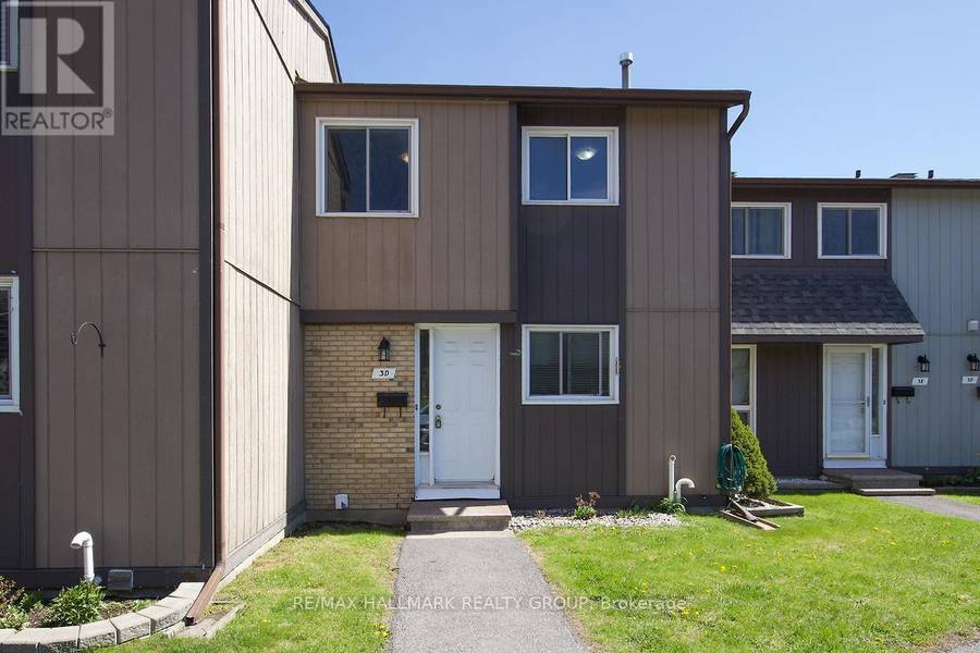 3 Spring Grove LN #D, Ottawa, ON K2J2C5