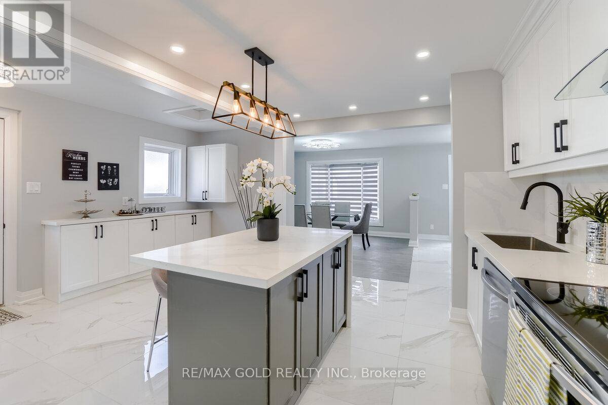 St. Catharines (glendale/glenridge), ON L2T3A3,108 JACOBSON AVENUE