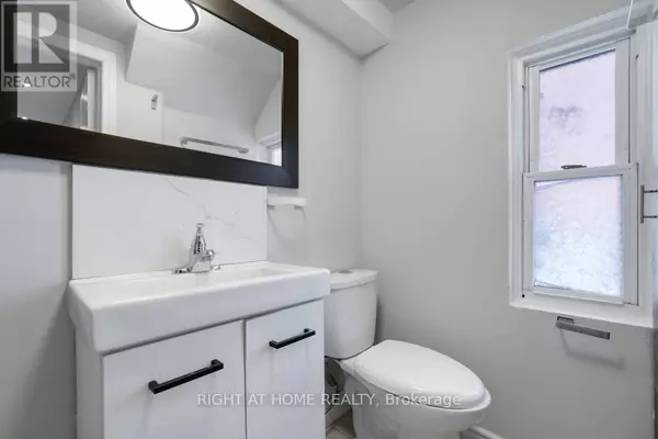 Ottawa, ON K1R6J6,420 BRONSON AVENUE