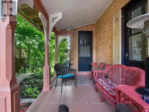 Prescott, ON K0E1T0,157 DIBBLE STREET W