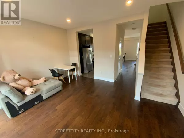 London North (north E), ON N6G0T8,1960 Dalmagarry RD #164