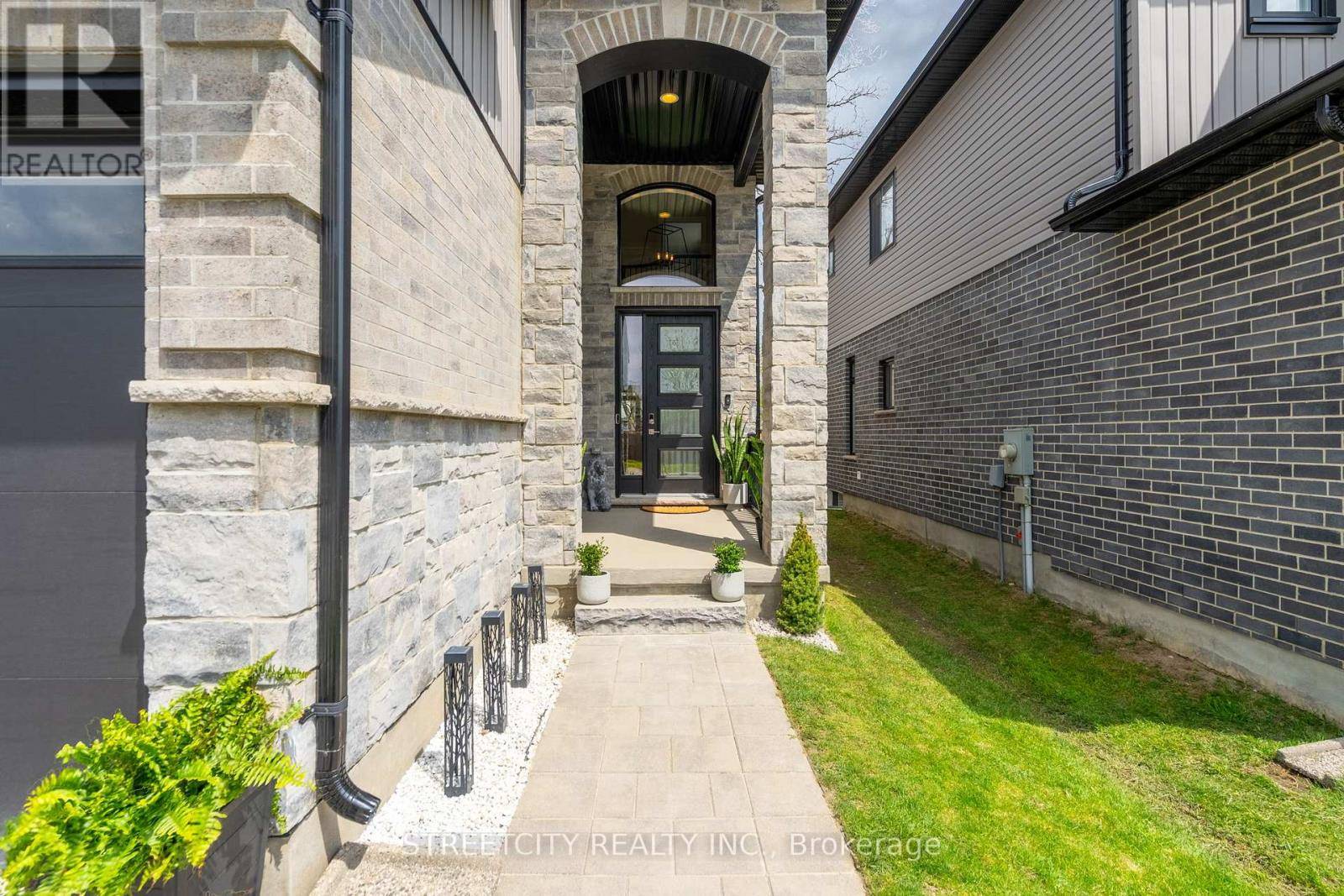 London North (north C), ON N5X0K4,2026 GOUGH AVENUE