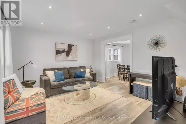 Niagara Falls (clifton Hill), ON L2G1B1,5111 KITCHENER STREET