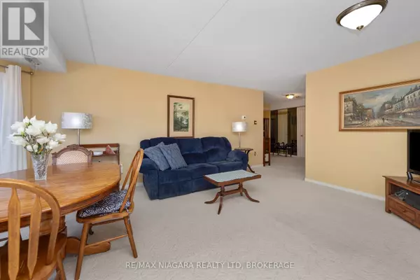 Niagara Falls (morrison), ON L2J1B3,6704 Thorold Stone RD #206