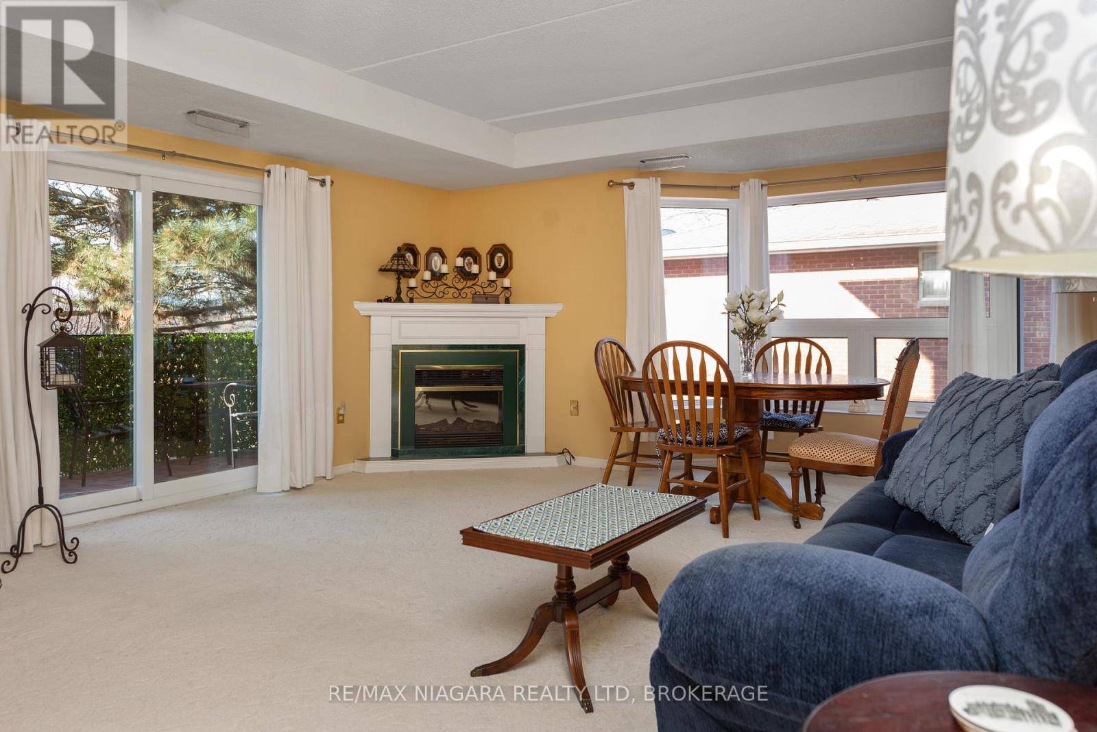 Niagara Falls (morrison), ON L2J1B3,6704 Thorold Stone RD #206