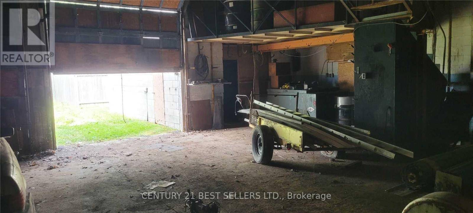 Chatham-kent (blenheim), ON N0P1A0,125 LITTLE STREET S