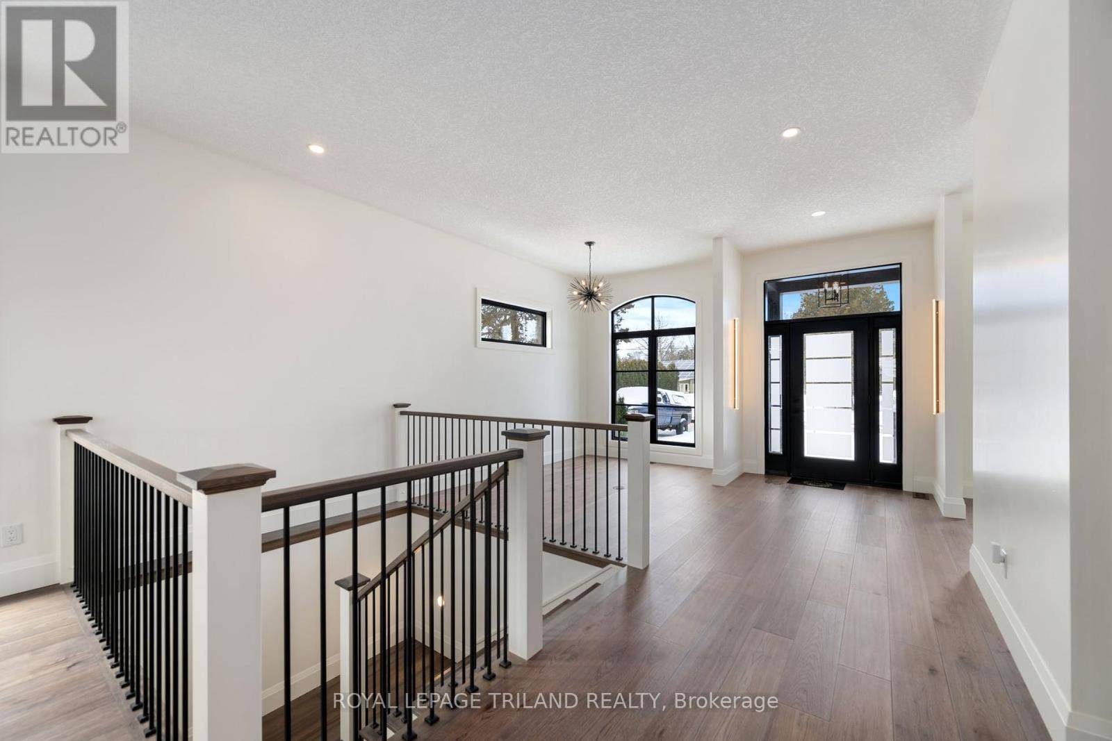 Lambton Shores (grand Bend), ON N0M1T0,30 GILL ROAD