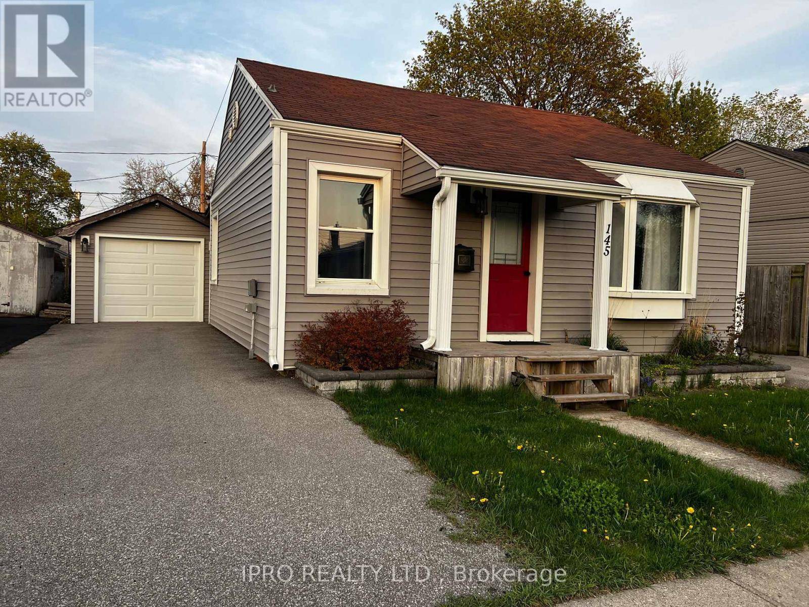 Cambridge, ON N3H4K1,145 EBY STREET