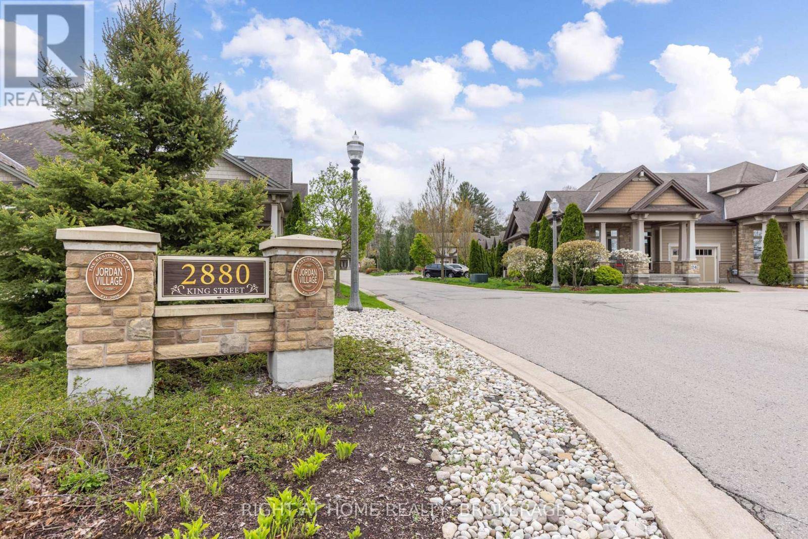 Lincoln (lincoln-jordan/vineland), ON L0R1S0,2880 King ST #17