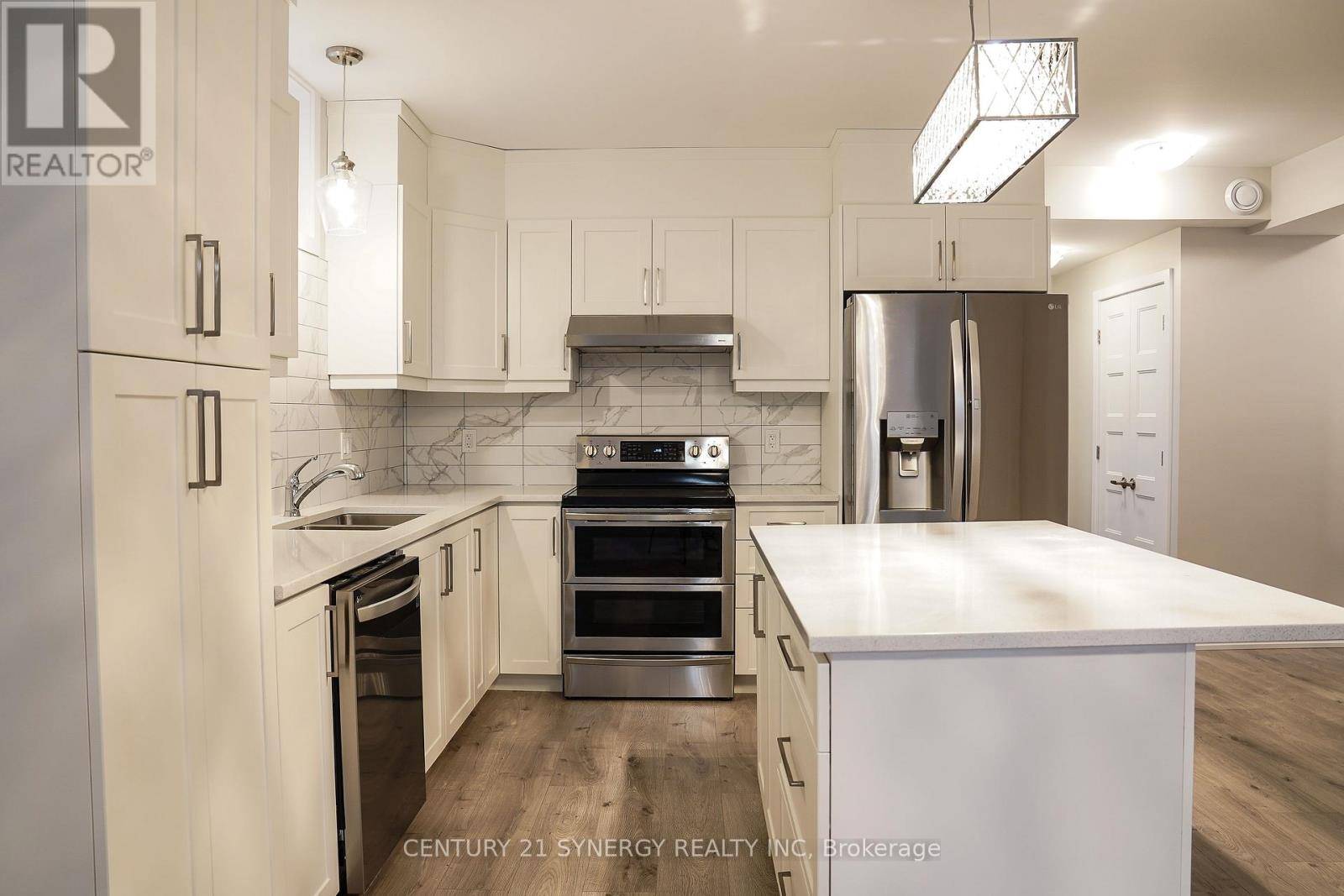 Russell, ON K0A1W0,272 Moisson ST #B