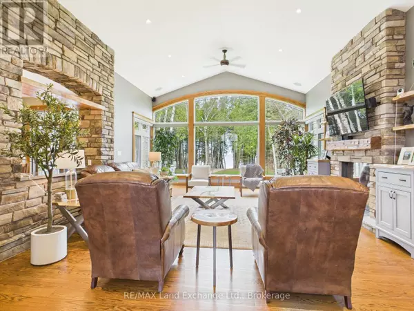 Kincardine, ON N0G2T0,195 BIRCHWOOD AVENUE