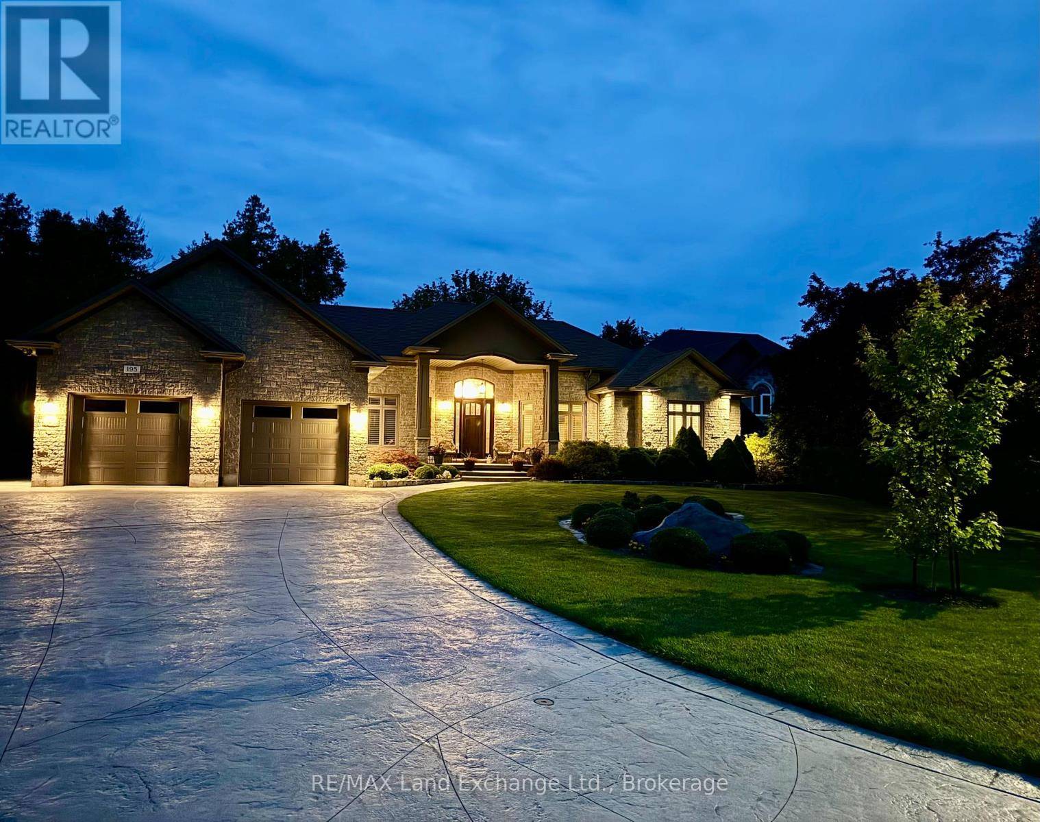 Kincardine, ON N0G2T0,195 BIRCHWOOD AVENUE