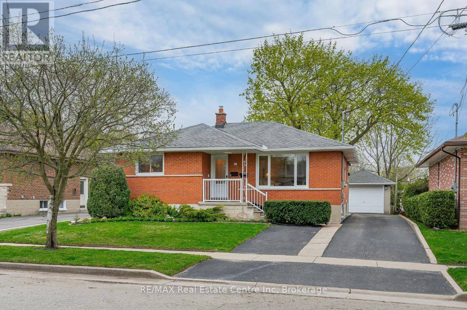 21 NORMANDY DRIVE, Guelph (st. George's), ON N1E2P3
