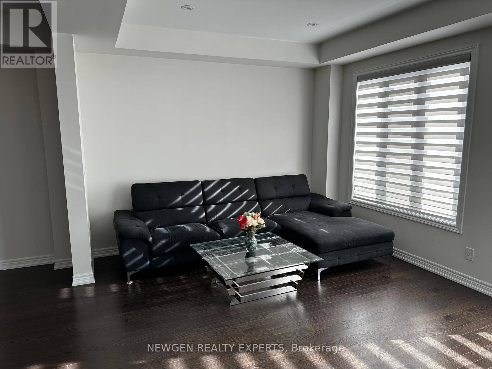Kitchener, ON N2R0N9,17 STONEHILL AVENUE