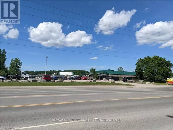 258 Exeter RD #Main, London South (south W), ON N6L1A3