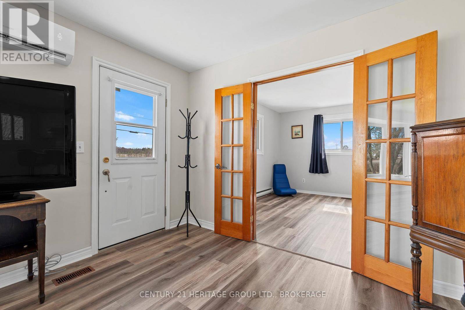 Rideau Lakes, ON K0G1E0,2750 15 HIGHWAY