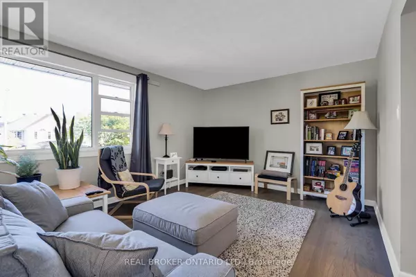 Ottawa, ON K2C1Y2,1178 Clyde AVE #B