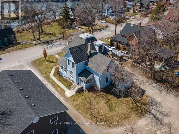 Kawartha Lakes (fenelon Falls), ON K0M1N0,18 Oak ST #4