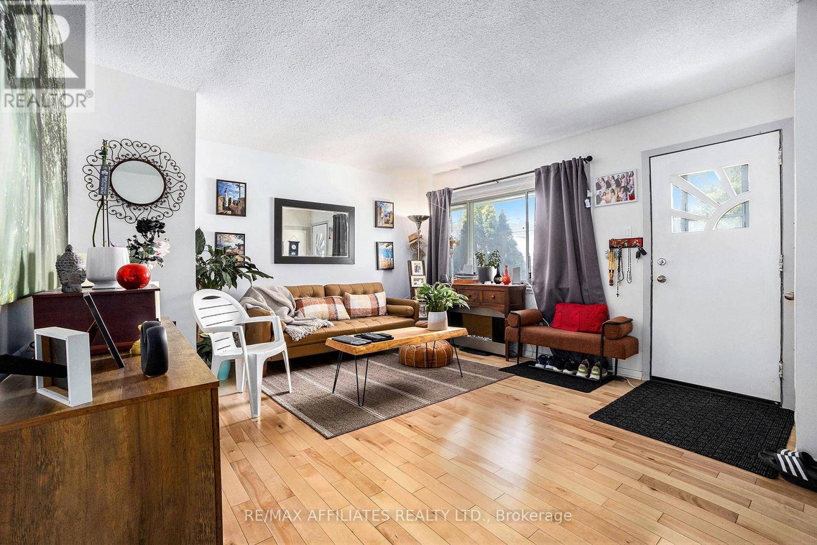 Ottawa, ON K1W0L1,6208 RENAUD ROAD