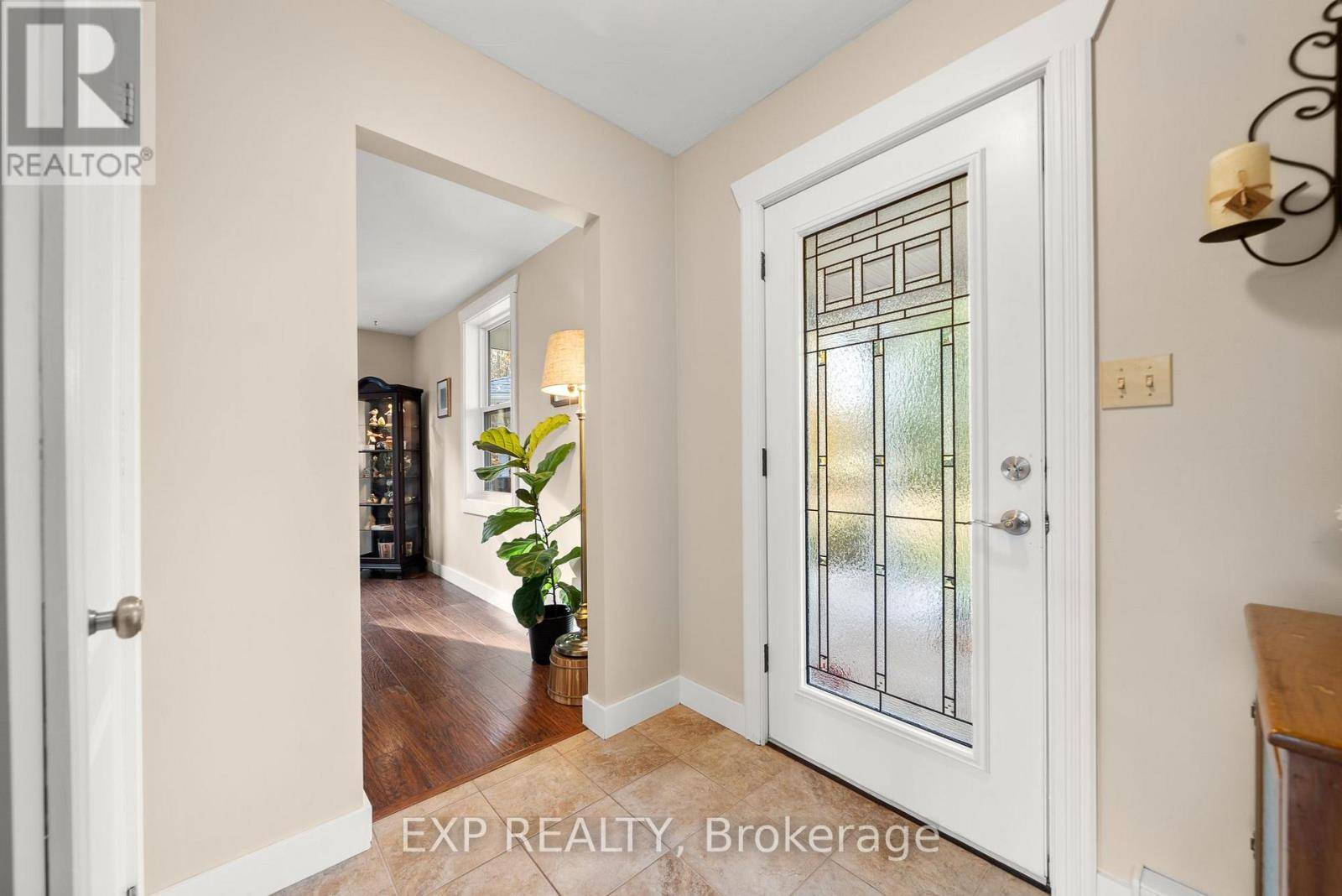 Prince Edward County (hillier Ward), ON K0K3L0,17682 LOYALIST PARKWAY