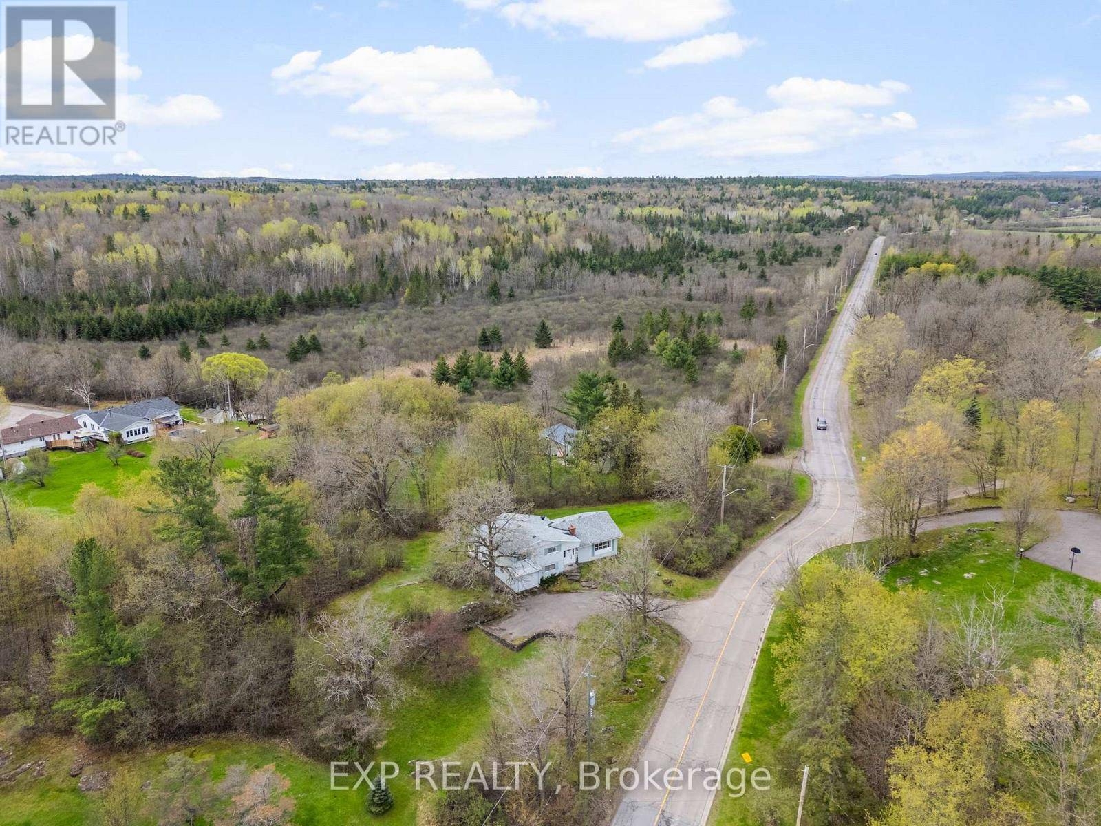 Renfrew, ON K7V2T6,301 OPEONGO ROAD