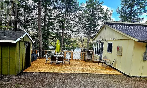 Tay Valley, ON K0G1X0,3048 CROZIER B ROAD W