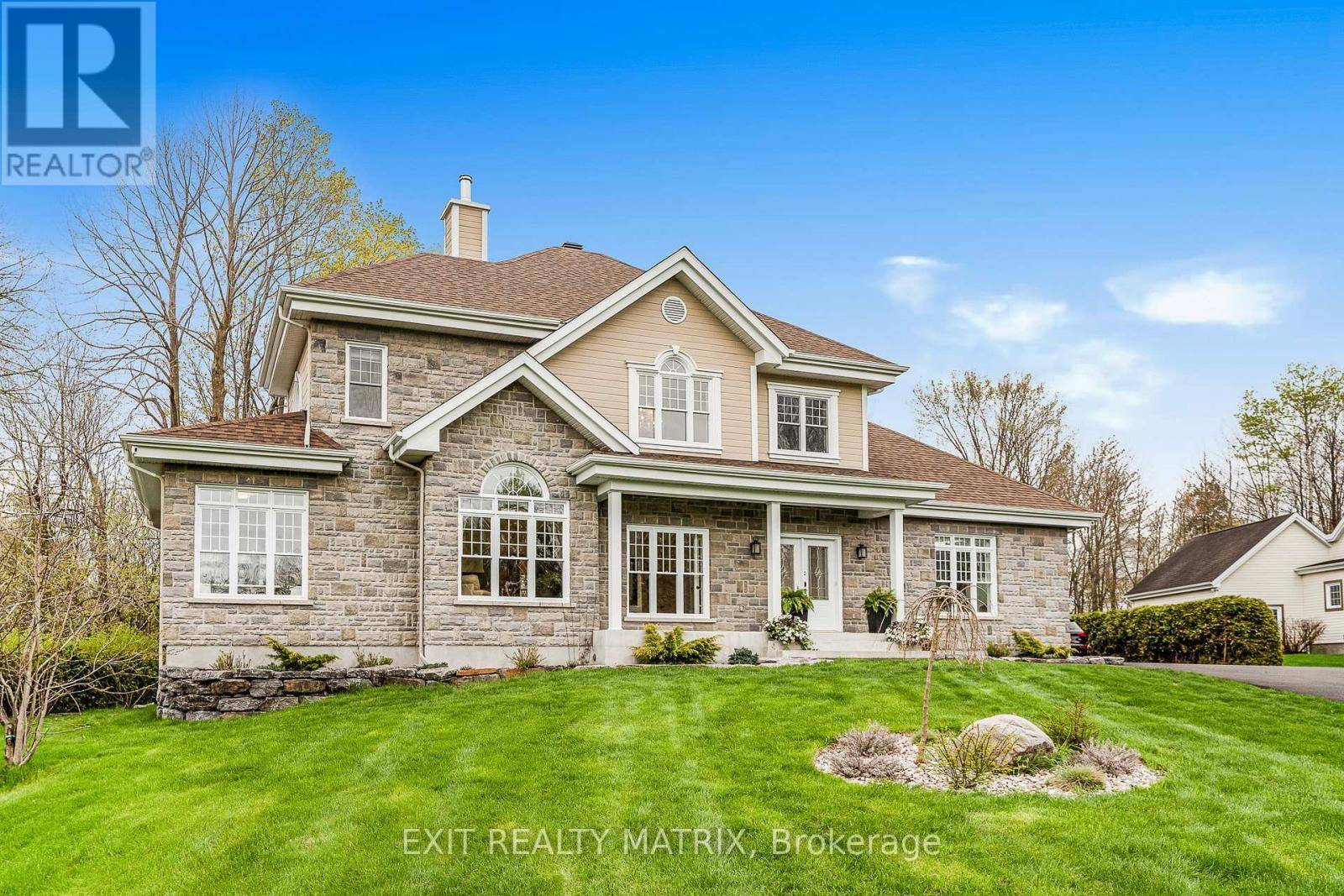 Champlain, ON K6A2R2,64 Radstock LN #5