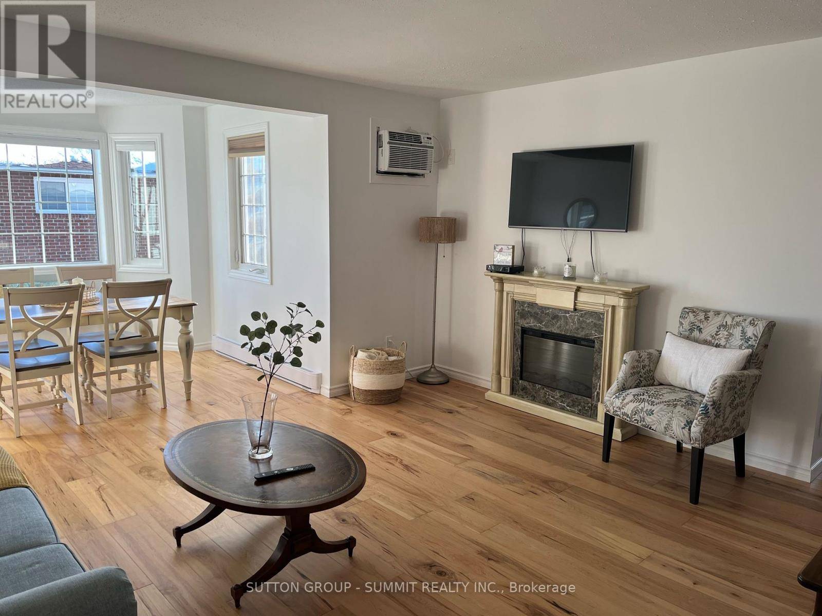 Arnprior, ON K7S1B9,85 Edey ST #3B