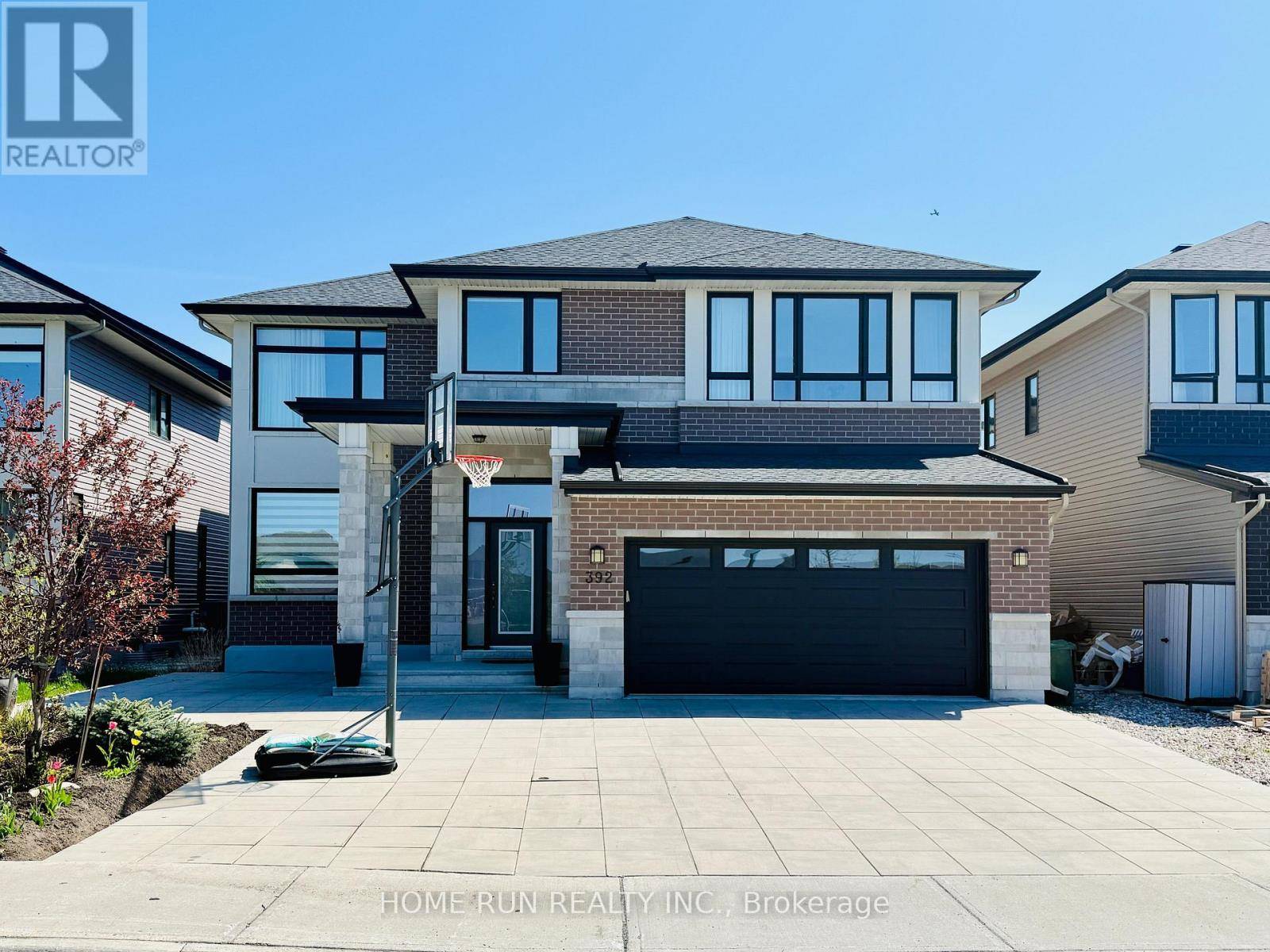 392 SERENADE CRESCENT, Ottawa, ON K1X0C2