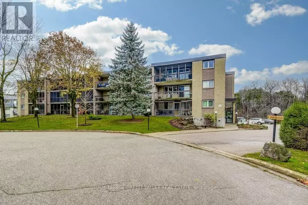 6 Shettleston DR #302, Cambridge, ON N3H5E7