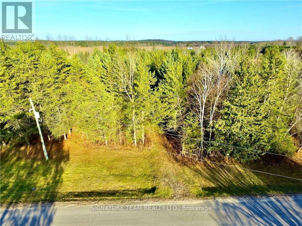 000 DOMBROSKIE ROAD, Whitewater Region, ON K0J1Y0