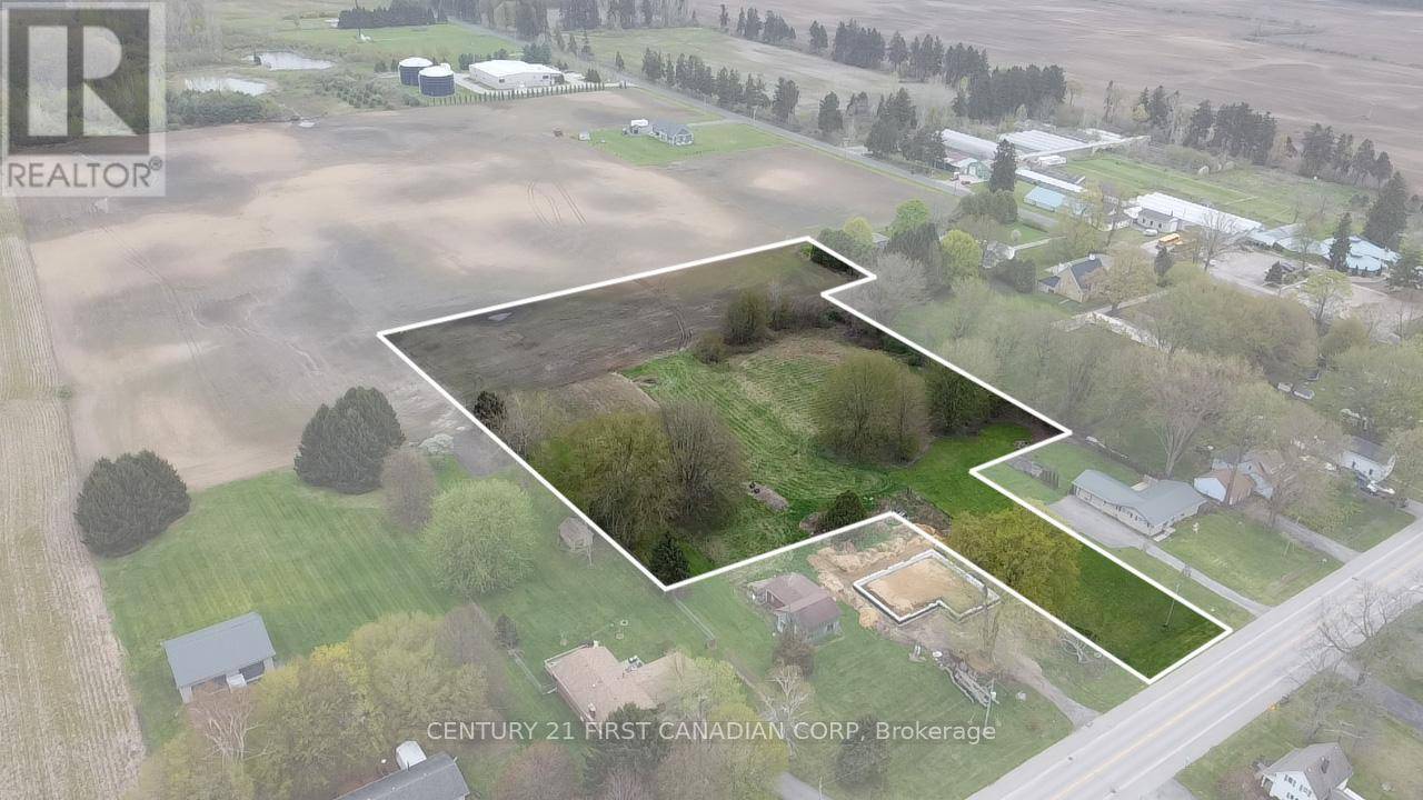 West Elgin (west Lorne), ON N0L2P0,25349 TALBOT LINE