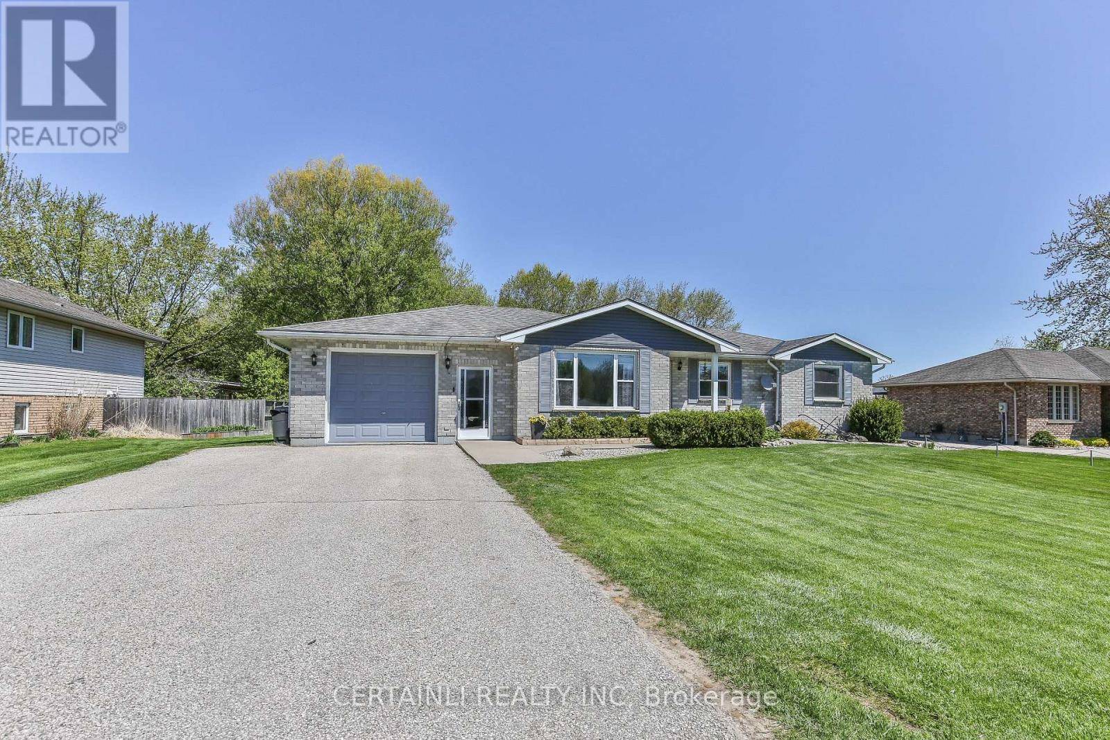 50000 DINGLE STREET, Malahide, ON N5H2R1