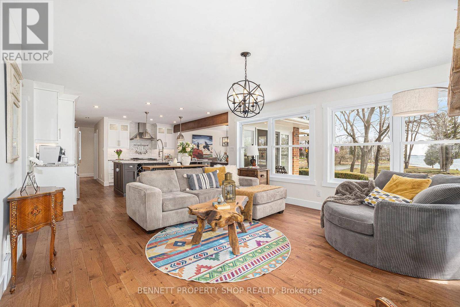 South Stormont, ON K0C1P0,16084 LAKESIDE DRIVE