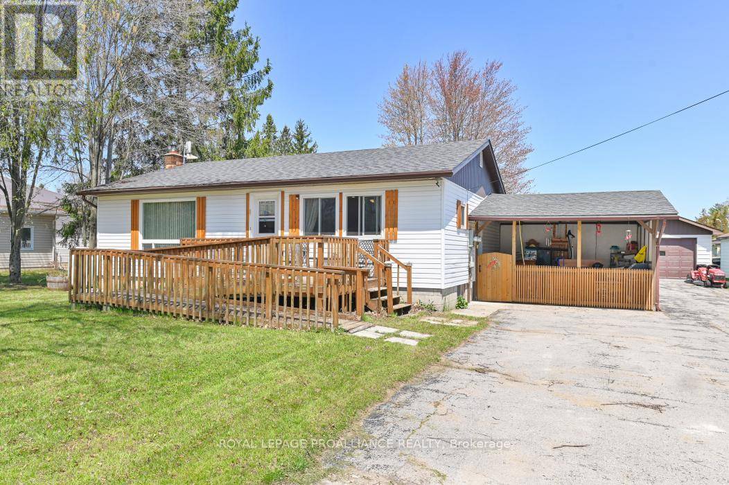 35 JOHN STREET, Addington Highlands (addington Highlands), ON K0H1P0