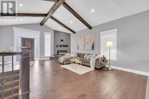 Windsor, ON N0R1A0,203 SPRING STREET