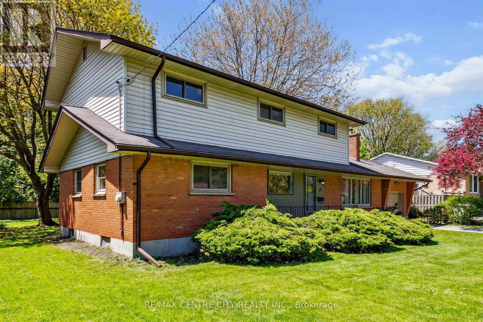 London North (north G), ON N5X1H2,69 DALEVIEW CRESCENT