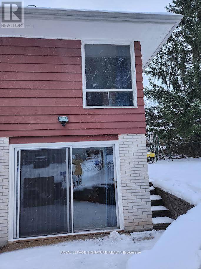 43 Sorrel PL #Main B, Waterloo, ON N2L4H2
