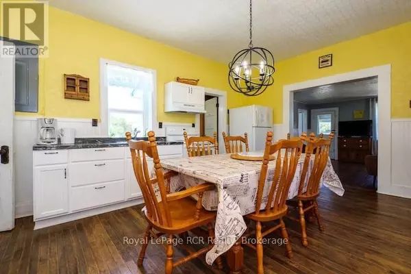 Northern Bruce Peninsula, ON N0H2R0,42 BAY STREET S