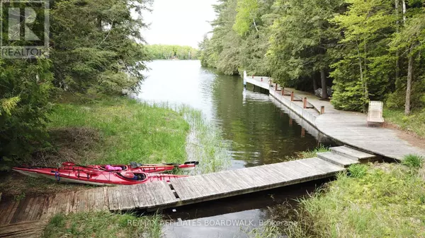 Rideau Lakes, ON K0G1V0,71 LEHMANS ISLAND