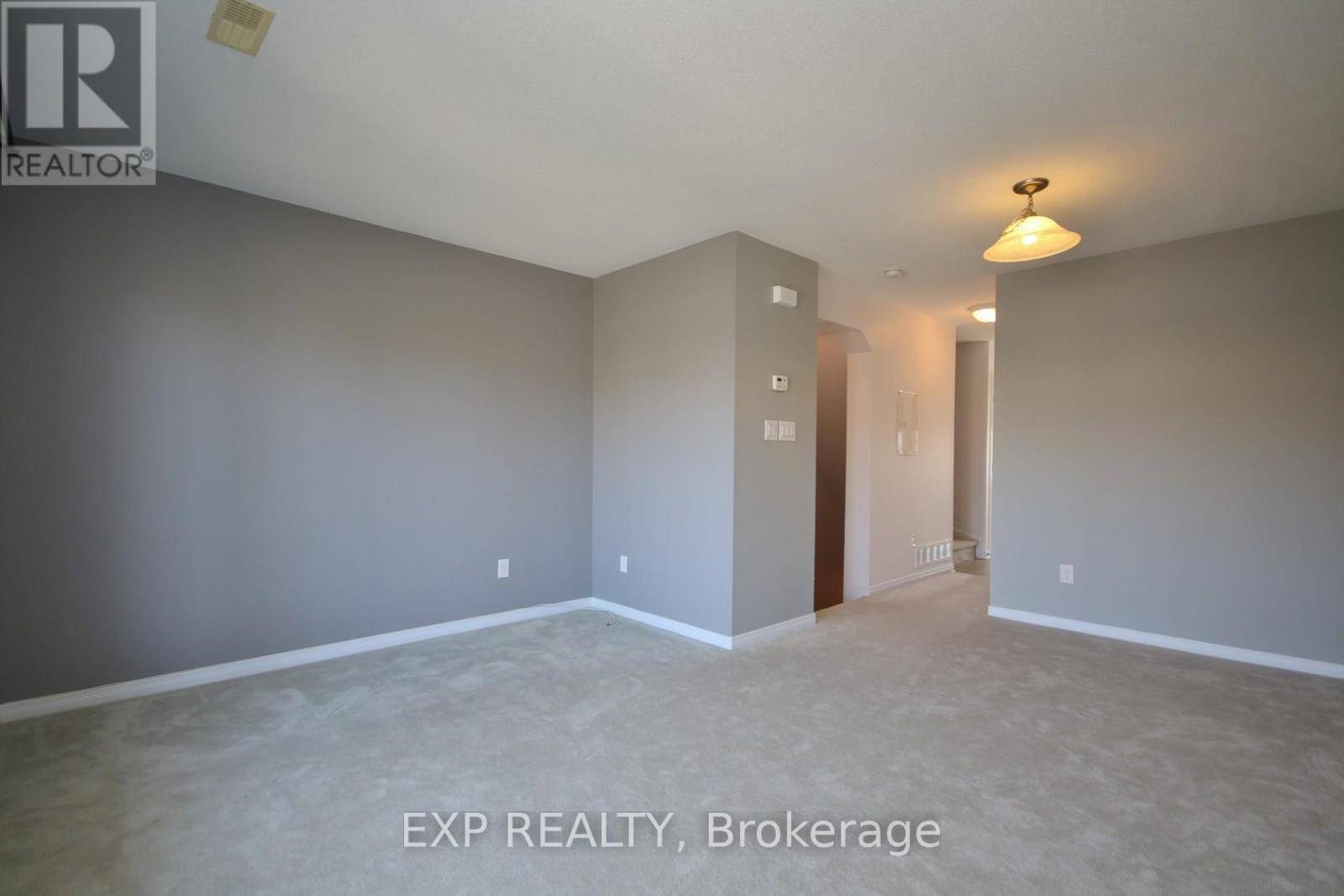 Ottawa, ON K2J2S7,162 URBANCREST PRIVATE