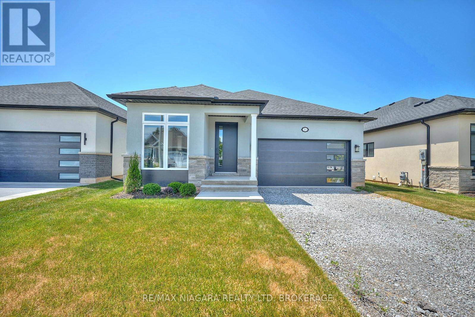 21 SUNRISE COURT N, Fort Erie (ridgeway), ON L0S1N0