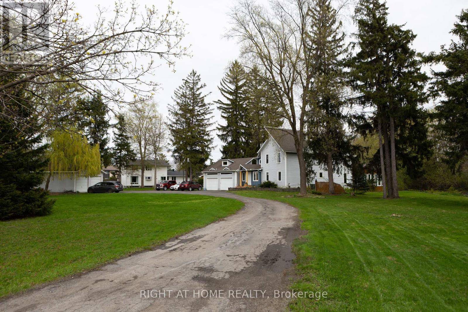 Ottawa, ON K2H5B6,3208 RICHMOND ROAD