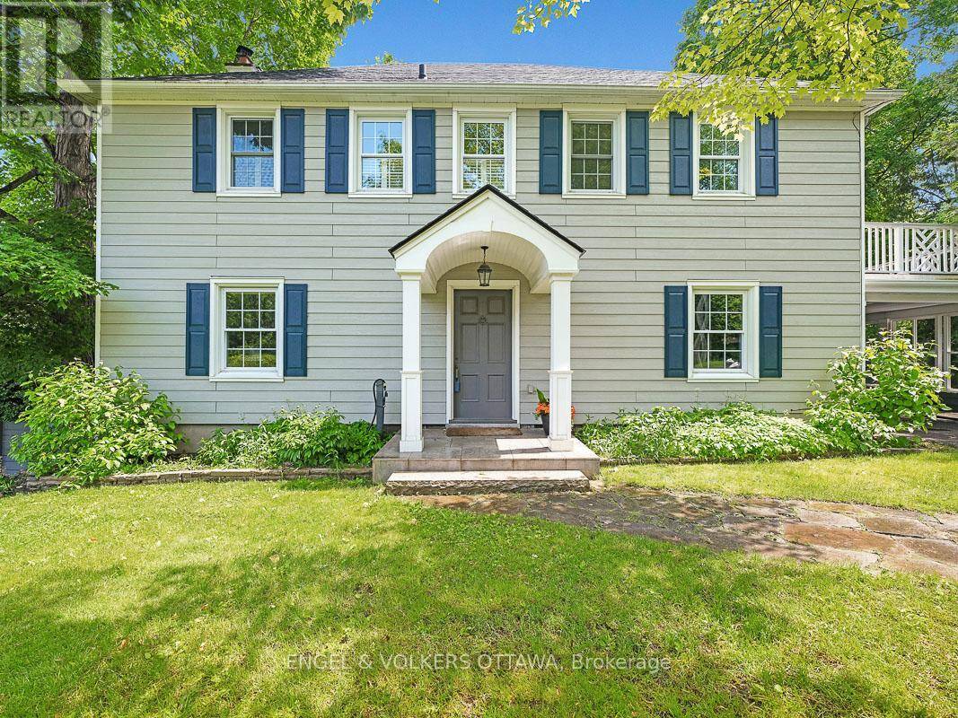 200 HOWICK STREET, Ottawa, ON K1M0G8